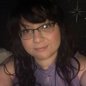 Meet your Posher, Desiree